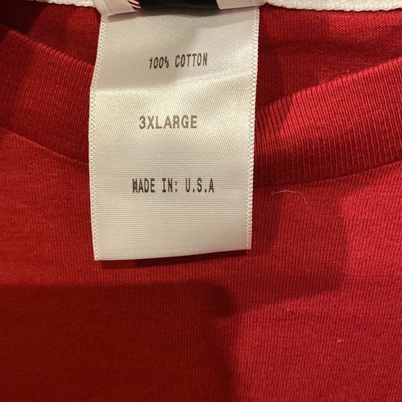 Peace is a Verb cotton Shirt w/ Record Player w/ dove in center Graphic in 3XL - Picture 4 of 5